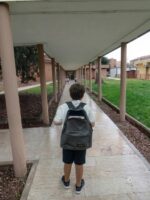 Zaino in spalla e ansia a mille: perché settembre ti manda in tilt e come battere lo stress-depressione da rientro Zaino in spalla e ansia a mille: perché settembre ti manda in tilt e come battere lo stress-depressione da rientro